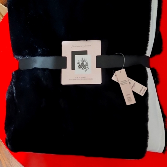 Victoria's secret for blanket pet throw Faux Fur Blanket Silk Rabbit Logo Design - Picture 2 of 3